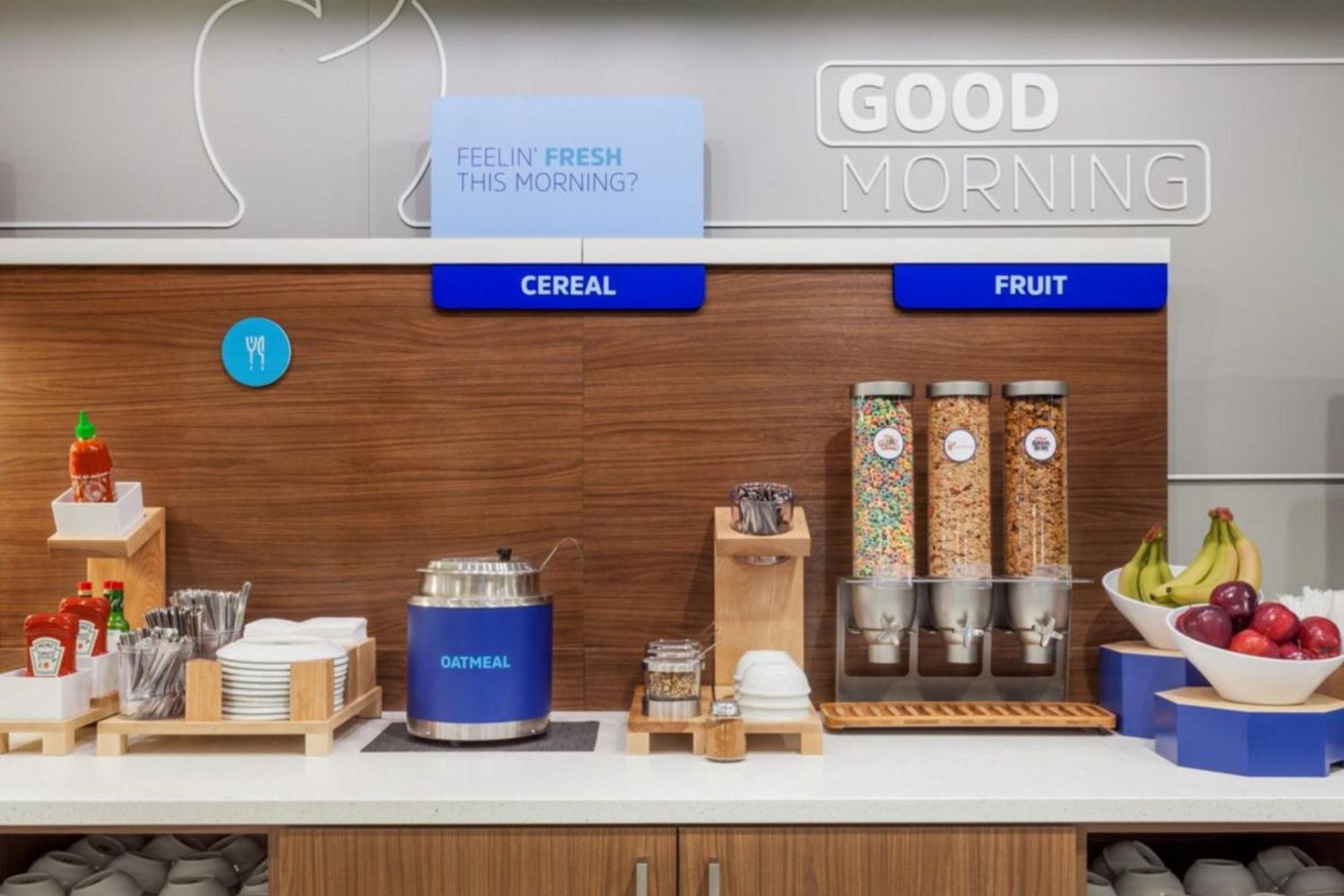 Holiday Inn Express Redding North By Ihg Εξωτερικό φωτογραφία